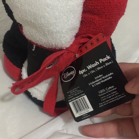 Mickey Mouse - Picture 2 of 3